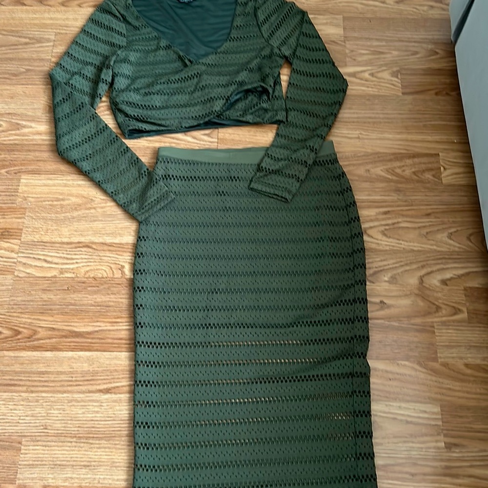 Bebe 2pc Skirt & Top